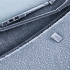 Defrosting windscreen