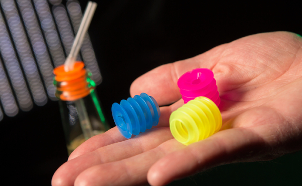 Anti-spiking re0usable bottle top lids